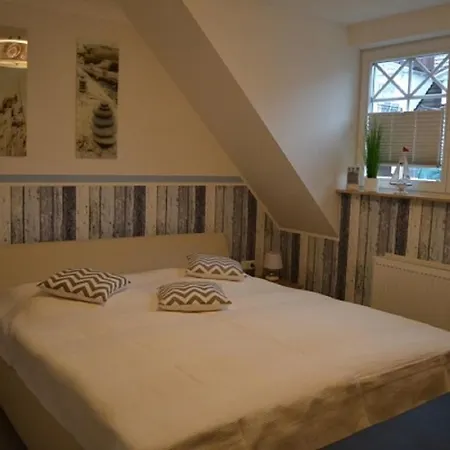 Friedenstra_e 20b Whg_9 Classique Zingst